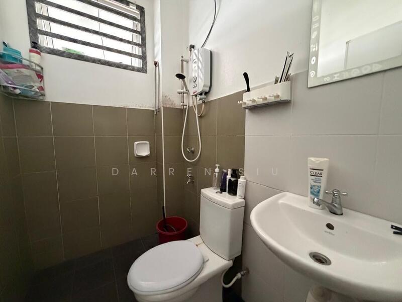 2-storey Terraced House for Sale in Setia Tropika (Johor Bahru) - Darren Siu - Bathroom - PropertyGuru.com.my