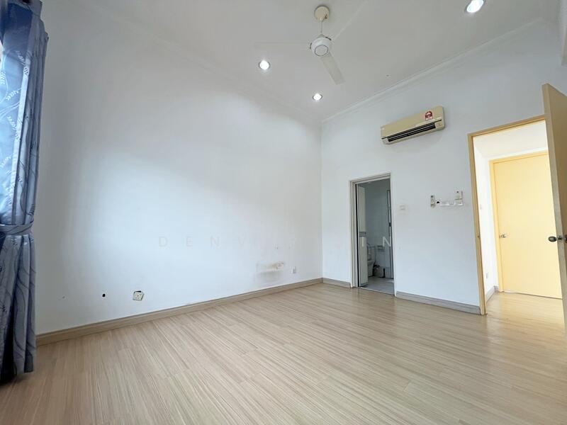 Nadayu 92 untuk Untuk Dijual - RM 780,000, Feb 2026 - Living Room - PropertyGuru.com.my