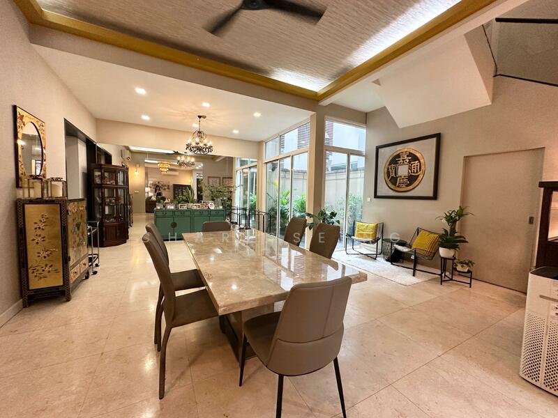 Semi-Detached House for Sale in Duta Tropika (Batu) - Charisse Ng - Dining Room - PropertyGuru.com.my