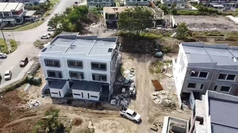 Townhouse for Sale in Siburan (Kuching) - Leslie Loi - Exterior - PropertyGuru.com.my