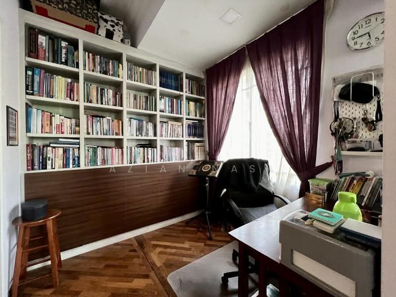 Rumah Berkembar untuk Dijual di Kota Damansara (Selangor) - Azian Nasa - Study - PropertyGuru.com.my