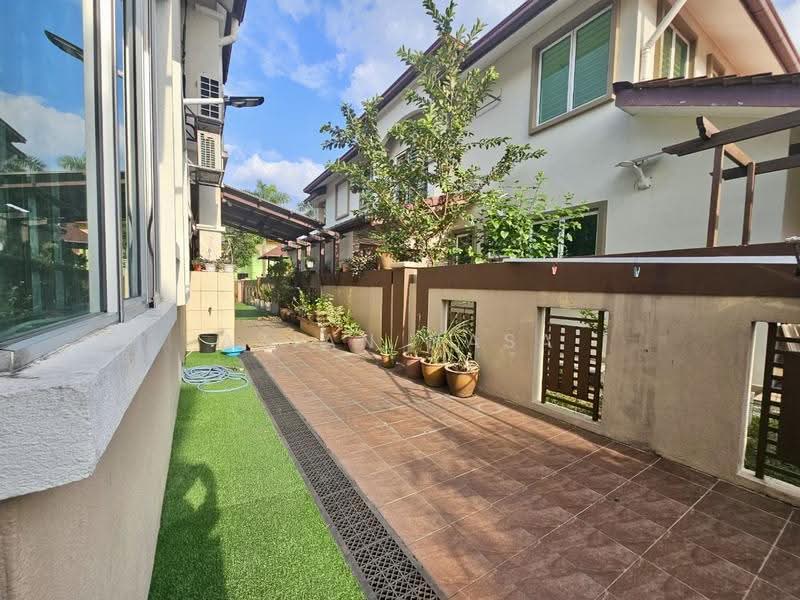 Rumah Berkembar untuk Dijual di Kota Damansara (Selangor) - Azian Nasa - Exterior - PropertyGuru.com.my