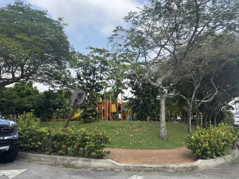 Rumah Berkembar untuk Dijual di Kota Damansara (Selangor) - Azian Nasa - Exterior - PropertyGuru.com.my