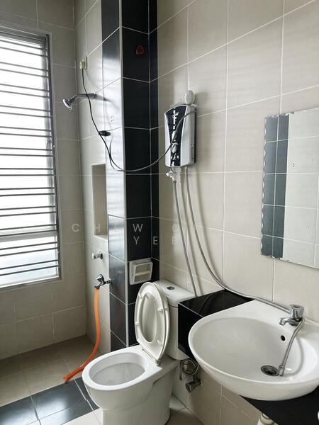 Nusa Duta Nusa Dutas Nusa Duta Nusas Duta untuk Untuk Disewa - RM 3,000 /bulan, Feb 2026 - Bathroom - PropertyGuru.com.my