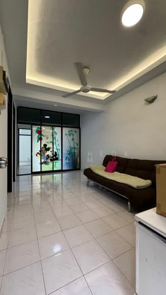 Rumah Flat untuk Dijual di Limau Manis - Geik Heok Lim - Living Room - PropertyGuru.com.my