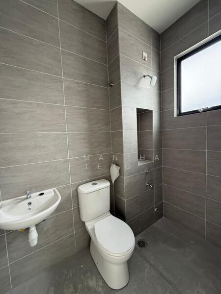 2-storey Terraced House for Sale in Iskandar Puteri (Nusajaya) (Johor) - Samantha Teng - Bathroom - PropertyGuru.com.my