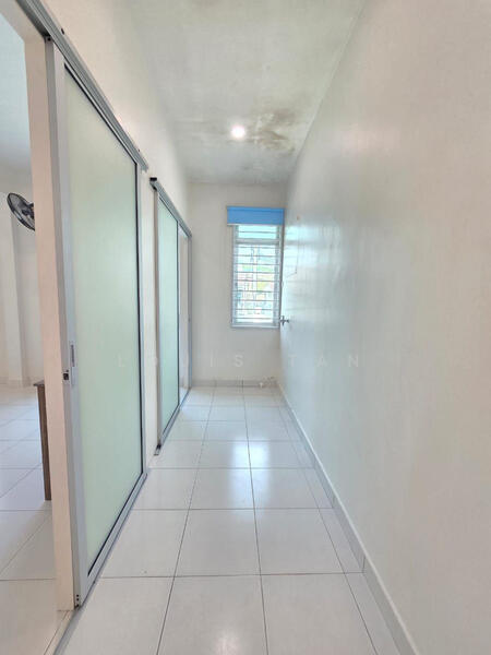 2-storey Terraced House for Sale in Bandar Jaya Putra (Johor Bahru) - Louis Tan - Corridor - PropertyGuru.com.my