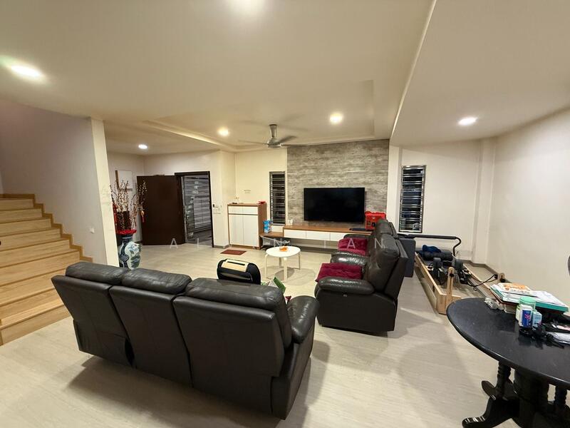 2-storey Terraced House for Sale in Taman Gemilang (Kulai) - Alwin Tan - Living Room - PropertyGuru.com.my