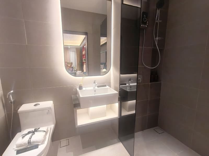Service Residence for Sale at M Grand Minori - Zoe Lee - Bathroom - PropertyGuru.com.my