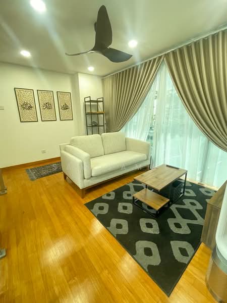 Rumah Teres 4 Tingkat untuk Dijual di Ulu Kelang (Kuala Lumpur) - Sam Jamal - Living Room - PropertyGuru.com.my