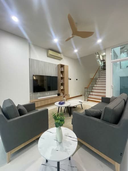 Rumah Teres 4 Tingkat untuk Dijual di Ulu Kelang (Kuala Lumpur) - Sam Jamal - Living Room - PropertyGuru.com.my