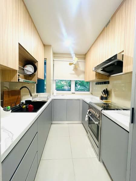 Rumah Teres 4 Tingkat untuk Dijual di Ulu Kelang (Kuala Lumpur) - Sam Jamal - Kitchen - PropertyGuru.com.my