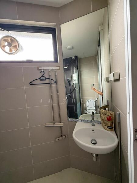 Zentro Residences Serviced Apartment untuk Untuk Dijual - RM 530,000, Feb 2026 - Bathroom - PropertyGuru.com.my