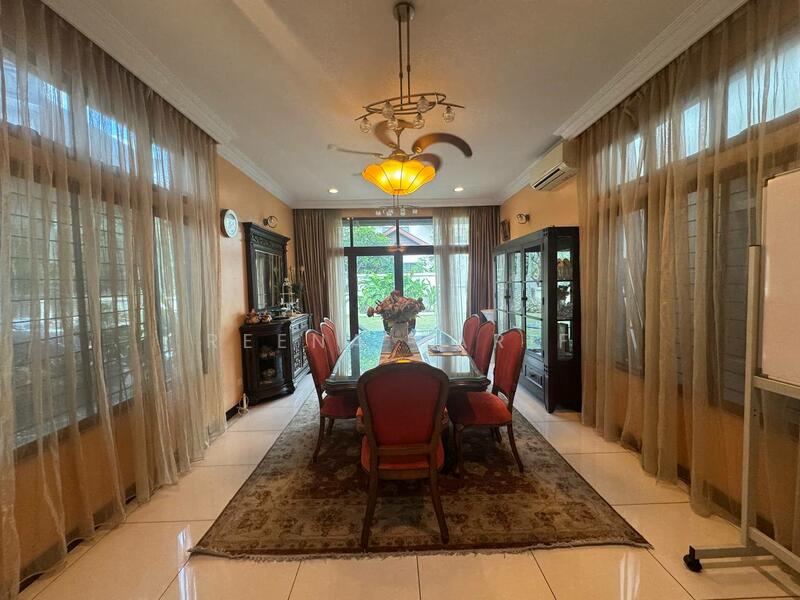Semi-Detached House for Sale in Shah Alam (Selangor) - Reena Sarif - Dining Room - PropertyGuru.com.my