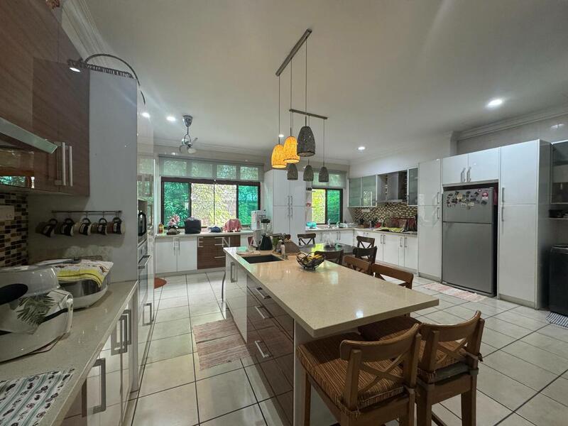 Semi-Detached House for Sale in Shah Alam (Selangor) - Reena Sarif - Kitchen - PropertyGuru.com.my