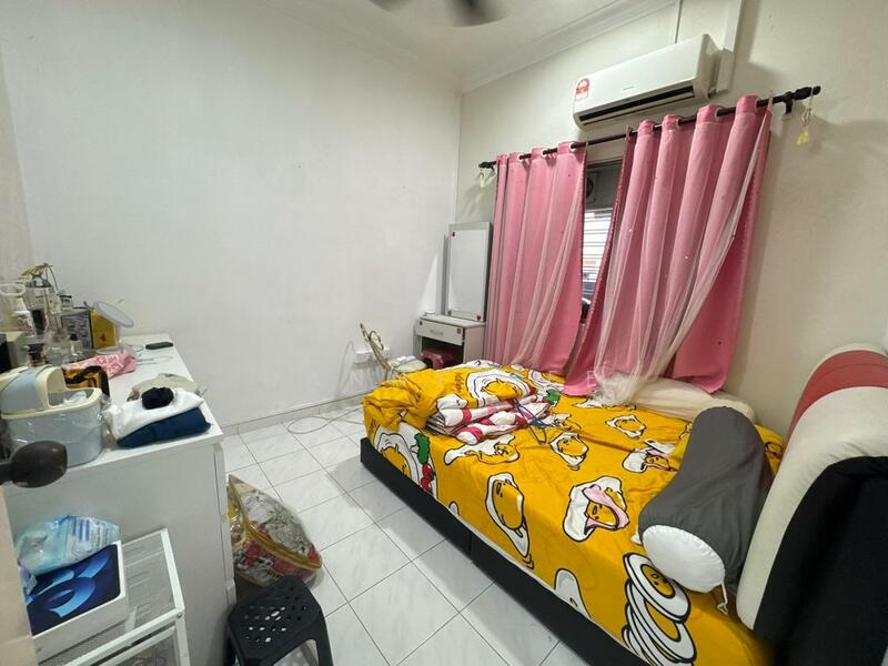 1-storey Terraced House for Sale in Taman Gunung Pulai (Kulai) - Danny See - Bedroom - PropertyGuru.com.my