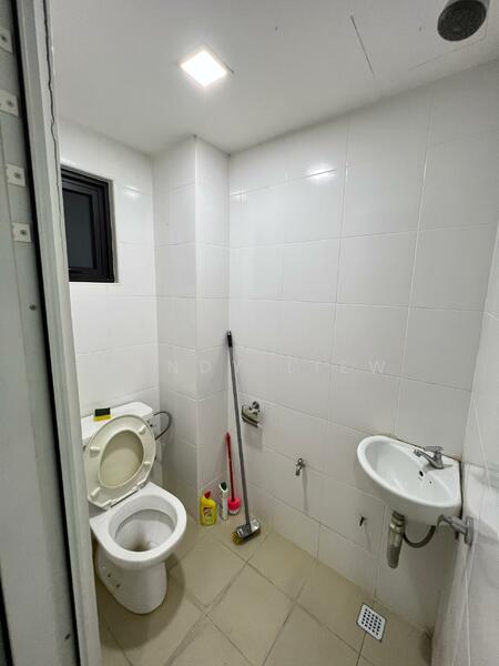 Condominium for Sale at Royalle Condominium - Mandy Liew - Bathroom - PropertyGuru.com.my