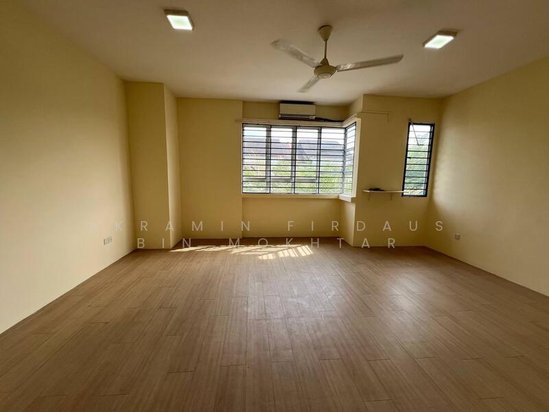 2-storey Terraced House for Sale in Shah Alam (Selangor) - Akramin Firdaus Bin Mokhtar - Living Room - PropertyGuru.com.my