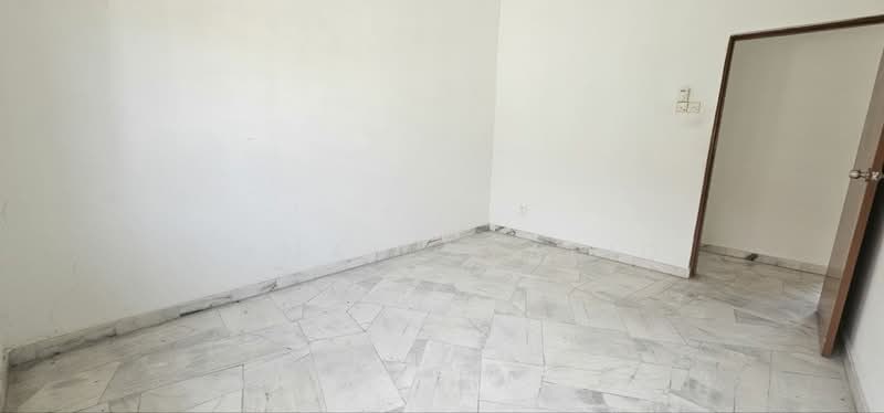 Bungalow for Sale in Bandar Mahkota Banting (Tanjong Duabelas) - Ahmad Syafiq - Interior - PropertyGuru.com.my