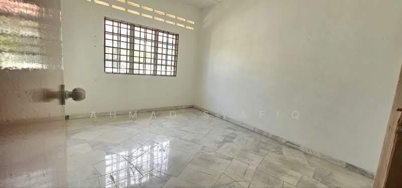 Bungalow for Sale in Bandar Mahkota Banting (Tanjong Duabelas) - Ahmad Syafiq - Interior - PropertyGuru.com.my