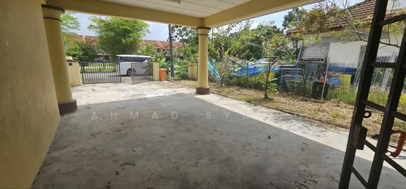 Bungalow for Sale in Bandar Mahkota Banting (Tanjong Duabelas) - Ahmad Syafiq - Exterior - PropertyGuru.com.my