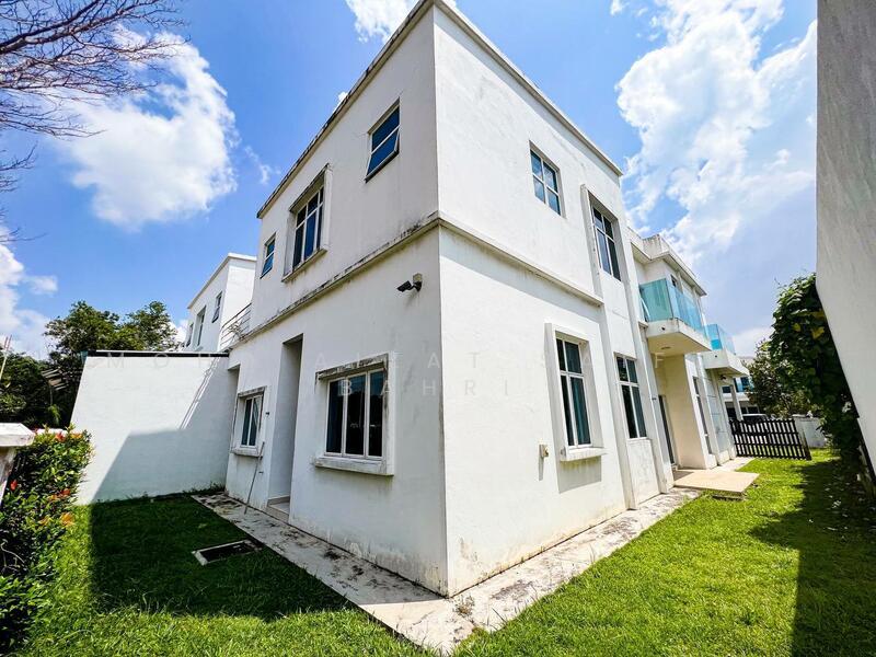 Semi-Detached House for Sale in Cyberjaya (Selangor) - Mohd Aizat Saiful Bahri - Exterior - PropertyGuru.com.my