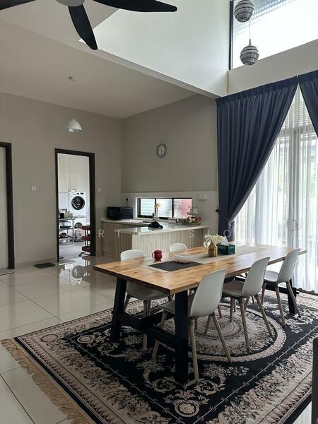 Cluster House for Sale in Taman Adda Heights (Tebrau) - Karine Sior - Kitchen - PropertyGuru.com.my