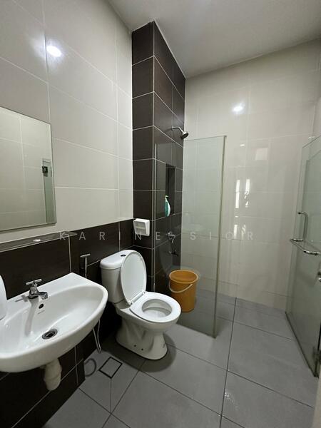 Cluster House for Sale in Taman Adda Heights (Tebrau) - Karine Sior - Bathroom - PropertyGuru.com.my