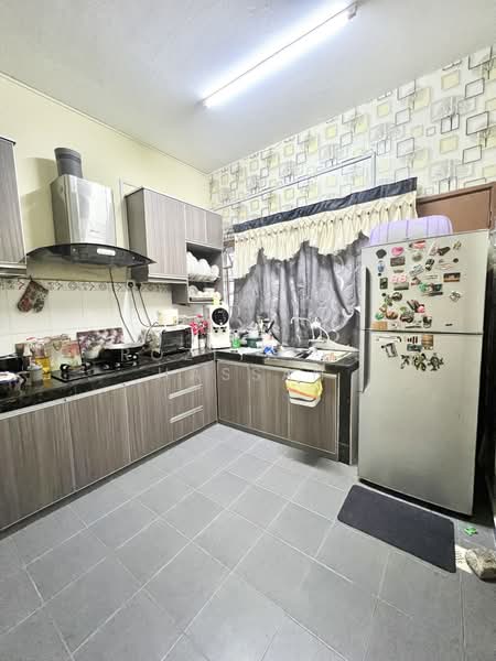 Rumah Teres 2 Tingkat untuk Dijual di Taman Mantau Indah (Rasah) - Rozita Hj Hassan - Kitchen - PropertyGuru.com.my