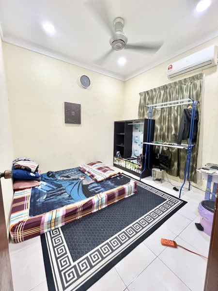 Rumah Teres 2 Tingkat untuk Dijual di Taman Mantau Indah (Rasah) - Rozita Hj Hassan - Bedroom - PropertyGuru.com.my