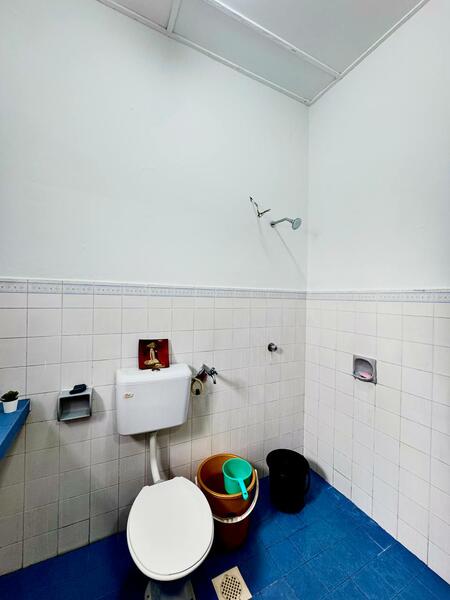 2-storey Terraced House for Sale in Subang Jaya (Selangor) - Nur Alia Omar - Bathroom - PropertyGuru.com.my