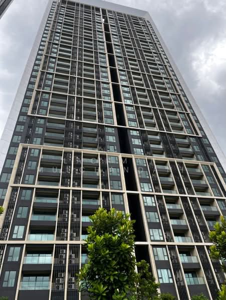 Service Residence for Sale at Residensi Solaris Parq - Lachman Mulchandani - Exterior - PropertyGuru.com.my