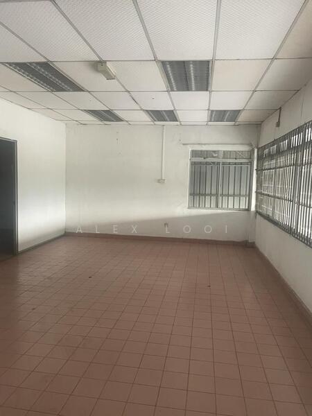 Taman Universiti Semi D Factory untuk Untuk Disewa - RM 15,000 /bulan, Mac 2026 - PropertyGuru.com.my
