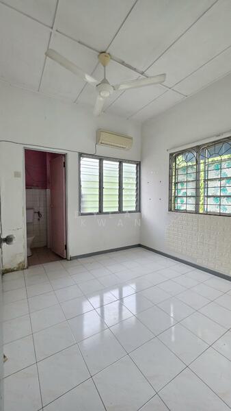 2-storey Terraced House for Sale in Subang Jaya (Selangor) - Dylan Kwan - Bathroom - PropertyGuru.com.my
