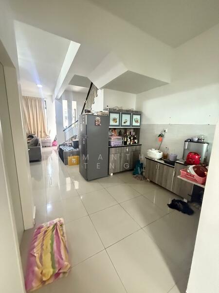 2-storey Terraced House for Sale in Taman Seri Austin (Tebrau) - Samantha Teng - Kitchen - PropertyGuru.com.my