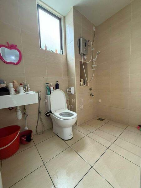 2-storey Terraced House for Sale in Taman Seri Austin (Tebrau) - Samantha Teng - Bathroom - PropertyGuru.com.my