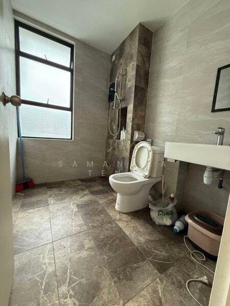 2-storey Terraced House for Sale in Taman Seri Austin (Tebrau) - Samantha Teng - Bathroom - PropertyGuru.com.my