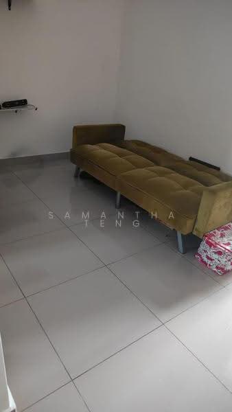 2-storey Terraced House for Sale in Taman Seri Austin (Tebrau) - Samantha Teng - Living Room - PropertyGuru.com.my