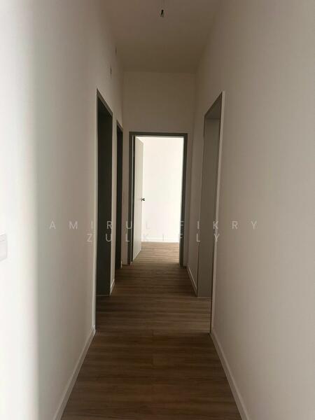 Condominium for Rent at Sanderling Lakefront - Amirul Fikry Zulkifly - Corridor - PropertyGuru.com.my