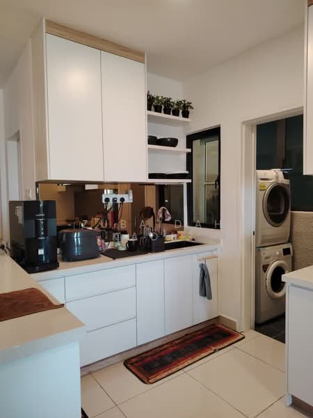 Service Residence for Sale at AraTre' Residences - Zubaidah Kadir - Kitchen - PropertyGuru.com.my