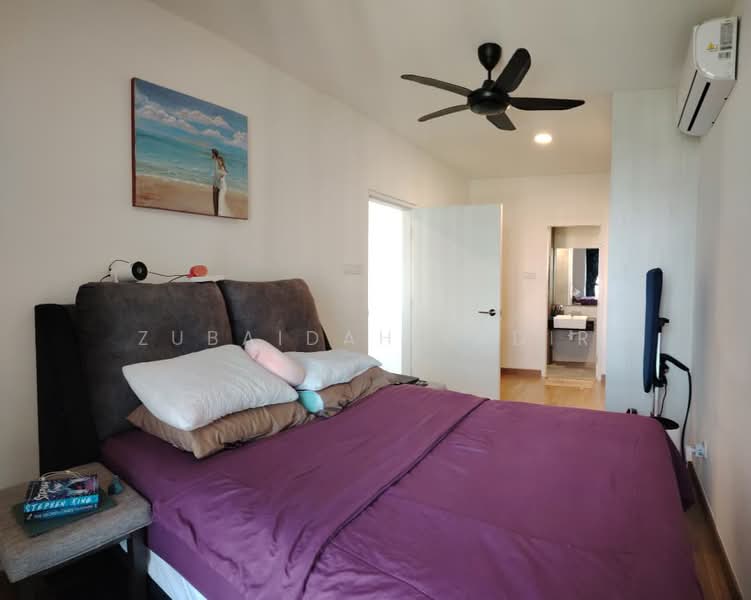 Service Residence for Sale at AraTre' Residences - Zubaidah Kadir - Bedroom - PropertyGuru.com.my