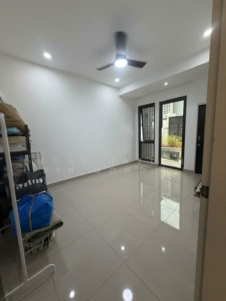 For Rent - Elmina Green Four