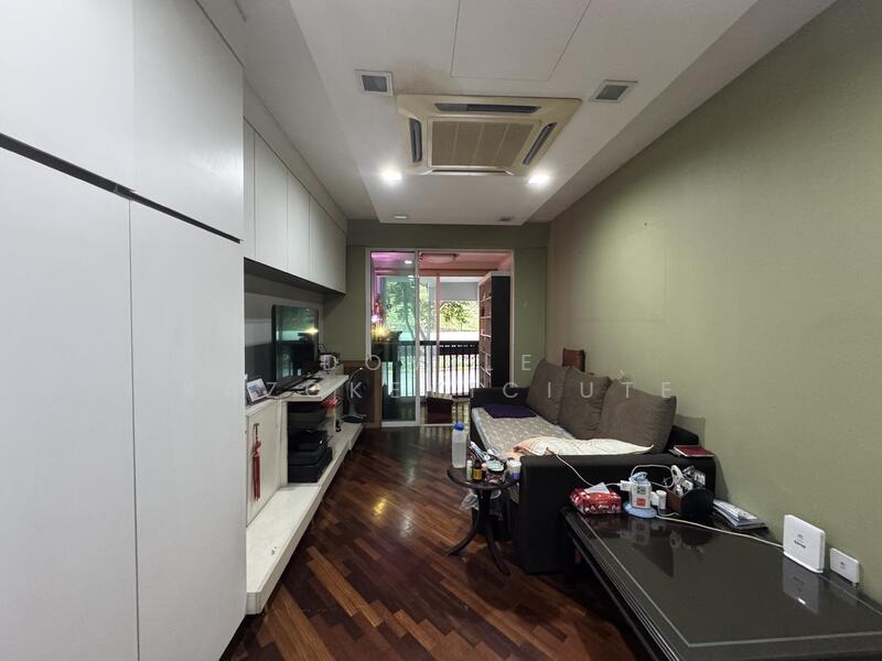 Kondominium untuk Dijual di Armanee Terrace - Dovile Kazokeviciute - Living Room - PropertyGuru.com.my