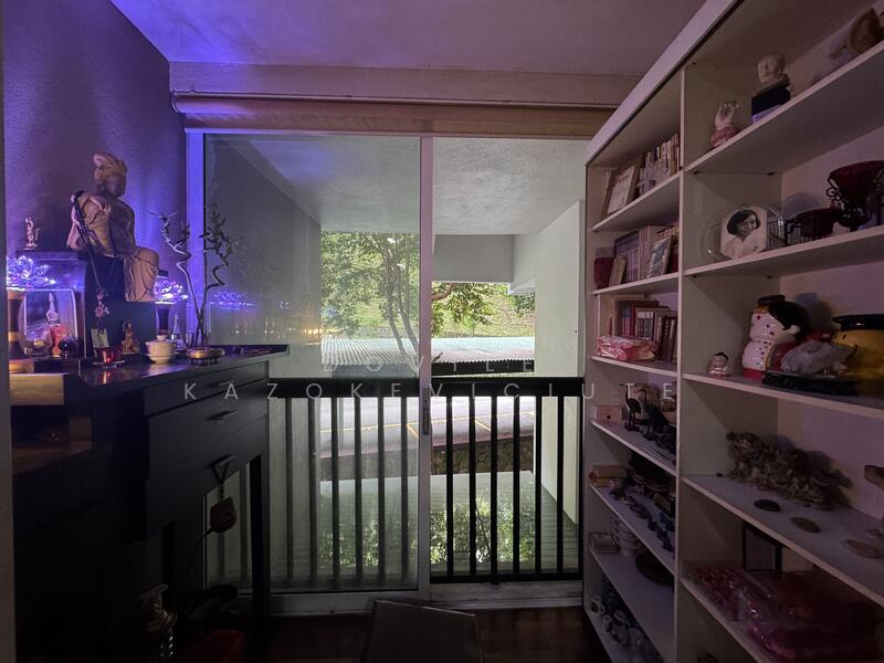 Kondominium untuk Dijual di Armanee Terrace - Dovile Kazokeviciute - Shelves - PropertyGuru.com.my