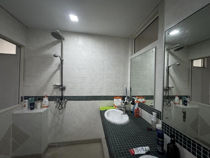 Kondominium untuk Dijual di Armanee Terrace - Dovile Kazokeviciute - Bathroom - PropertyGuru.com.my