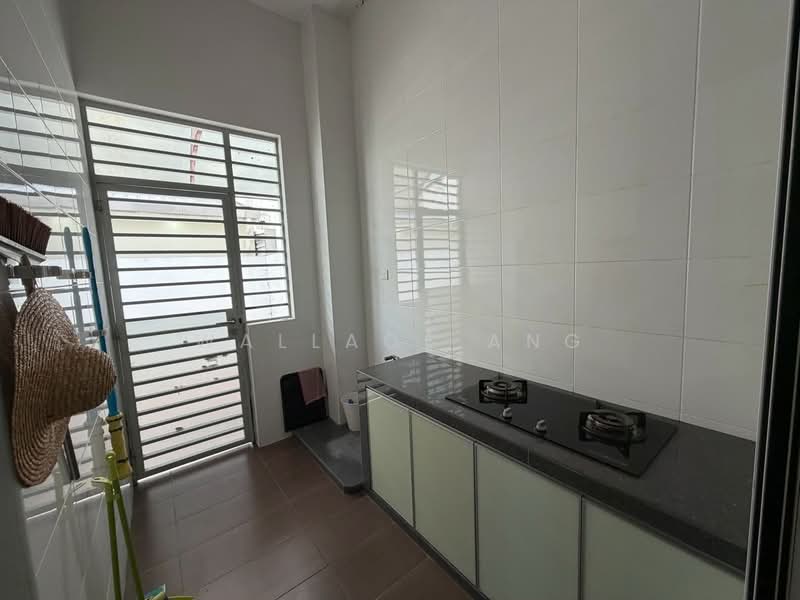 Semi-Detached House for Sale in Setia Eco Gardens (Gelang Patah) - Wallace Ang - Kitchen - PropertyGuru.com.my