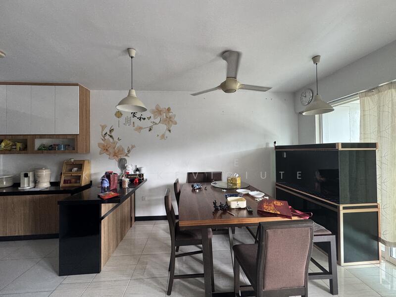 Kondominium untuk Dijual di Armanee Terrace - Dovile Kazokeviciute - Dining Room - PropertyGuru.com.my