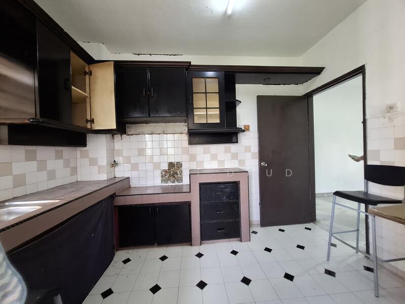 Apartment for Rent at Taman Sungai Besi - Rohani Daud - Kitchen - PropertyGuru.com.my