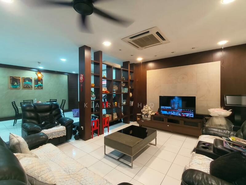 Bukit Indah untuk Untuk Dijual - RM 1,280,000, Mac 2026 - Living Room - PropertyGuru.com.my