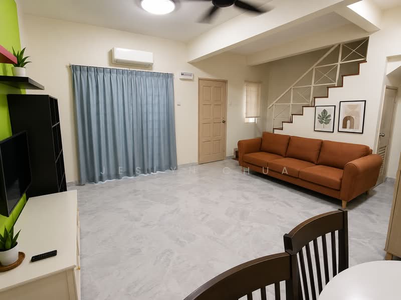 Rumah Teres 2-Tingkat untuk Dijual di Usj 12 (Subang Jaya) - Jeslyn Chua - Living Room - PropertyGuru.com.my